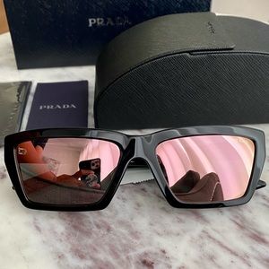 🚫SOLD🚫Prada Mirrored Sunglasses